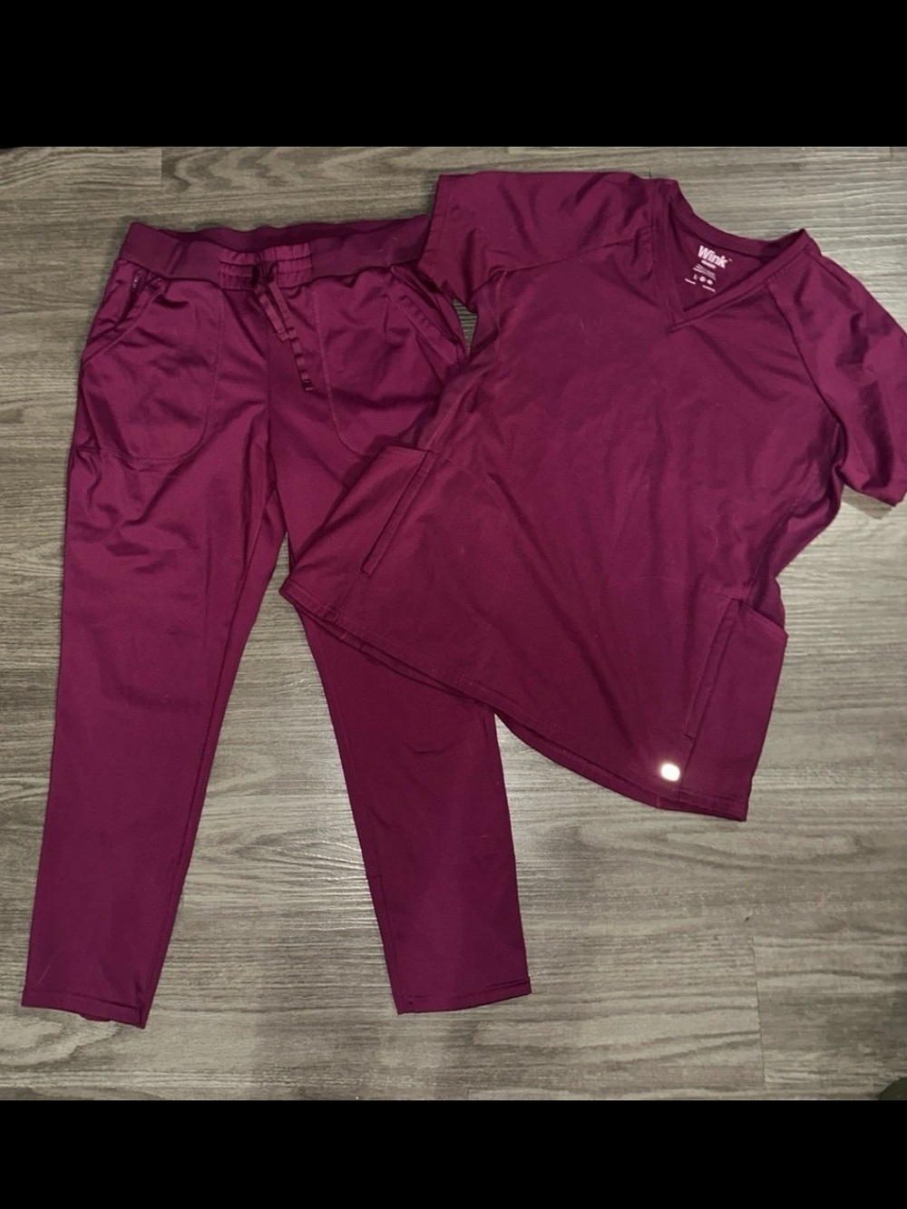 Wink Renew Scrub Set